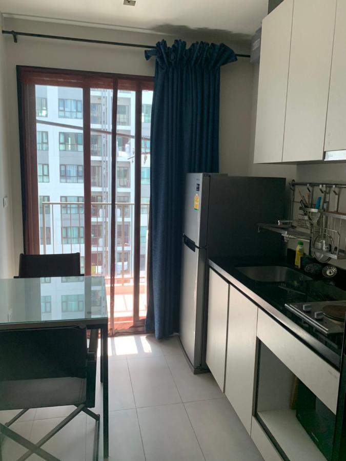 The Base Apartment Pattaya Exterior foto