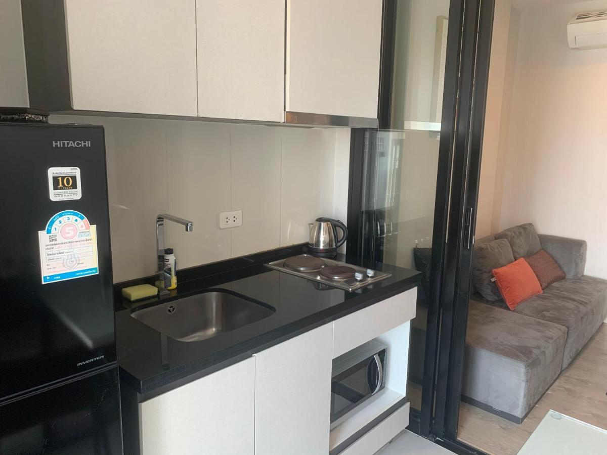 The Base Apartment Pattaya Exterior foto