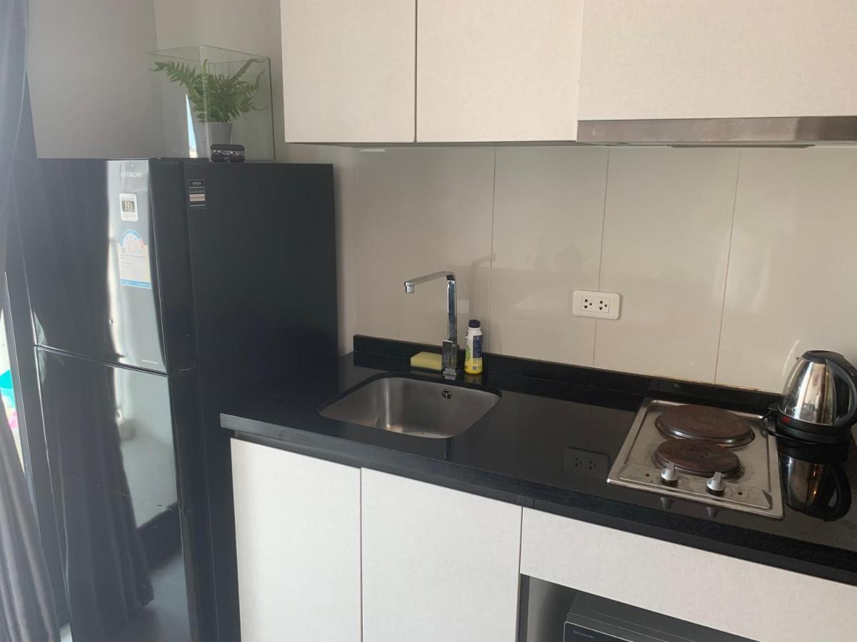 The Base Apartment Pattaya Exterior foto