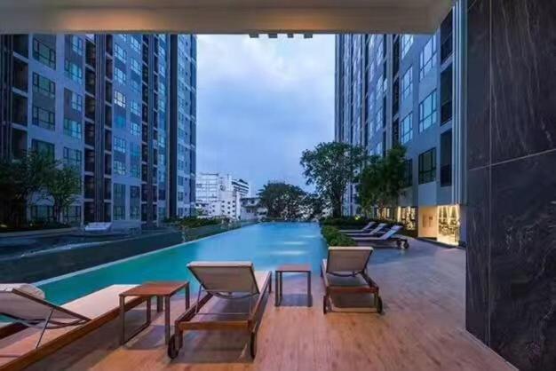 The Base Apartment Pattaya Exterior foto