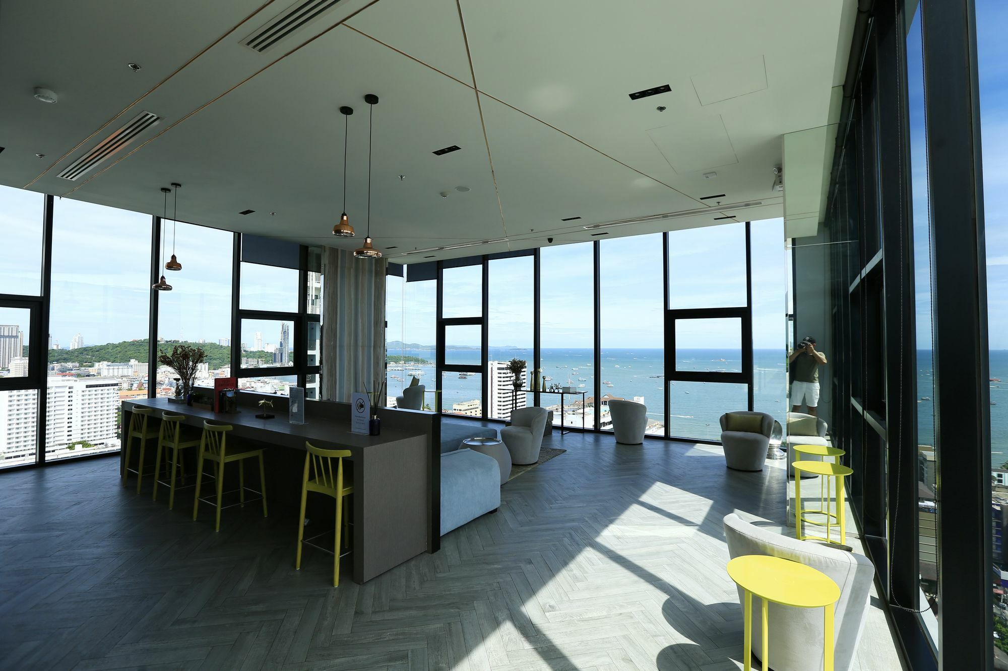 The Base Apartment Pattaya Exterior foto