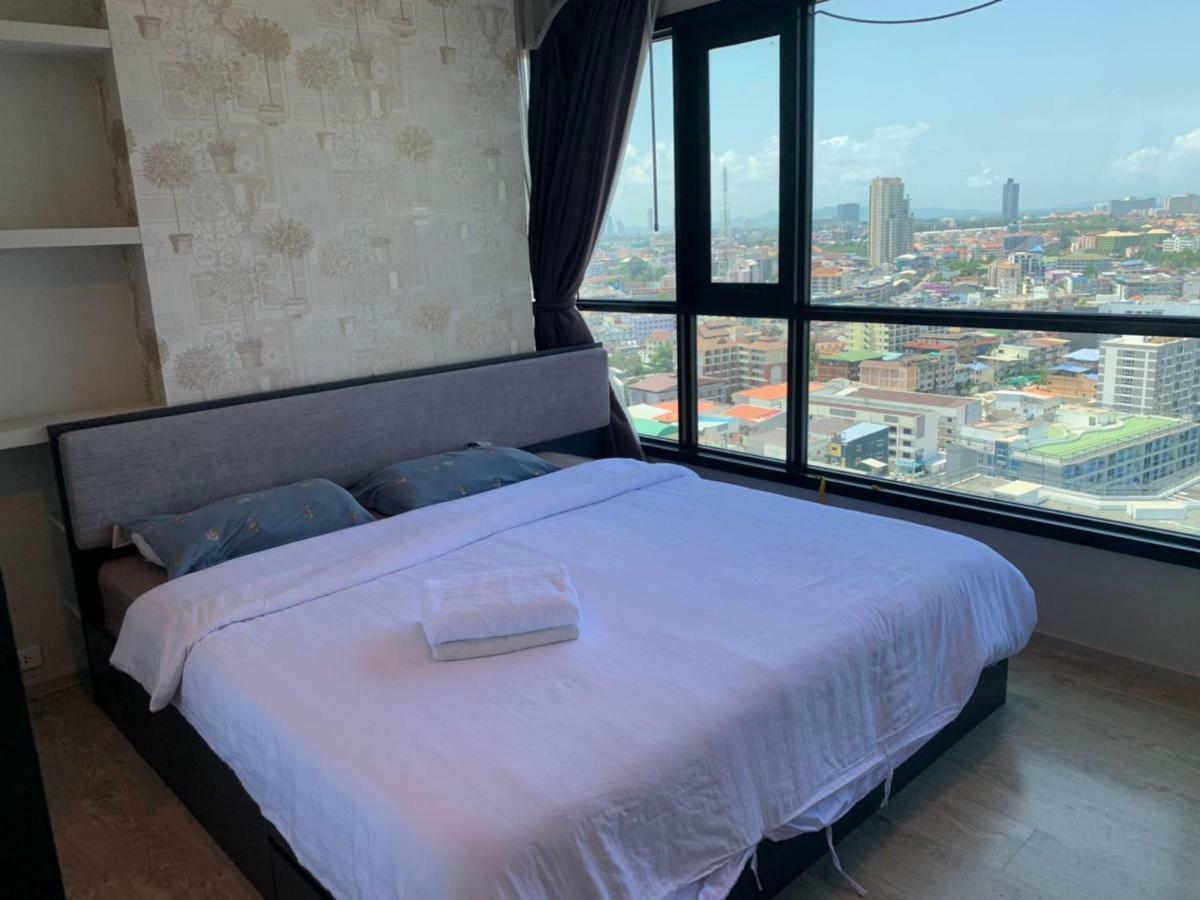 The Base Apartment Pattaya Exterior foto